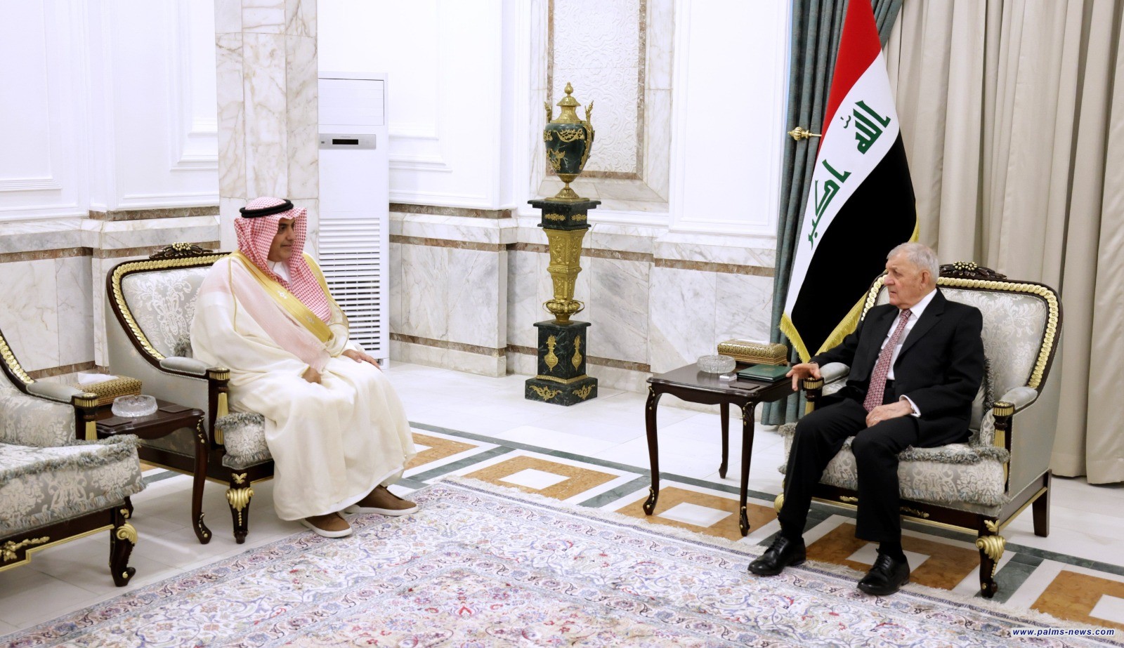 رئيس الجمهورية يؤكد أهمية توسيع التعاون بين العراق والسعودية